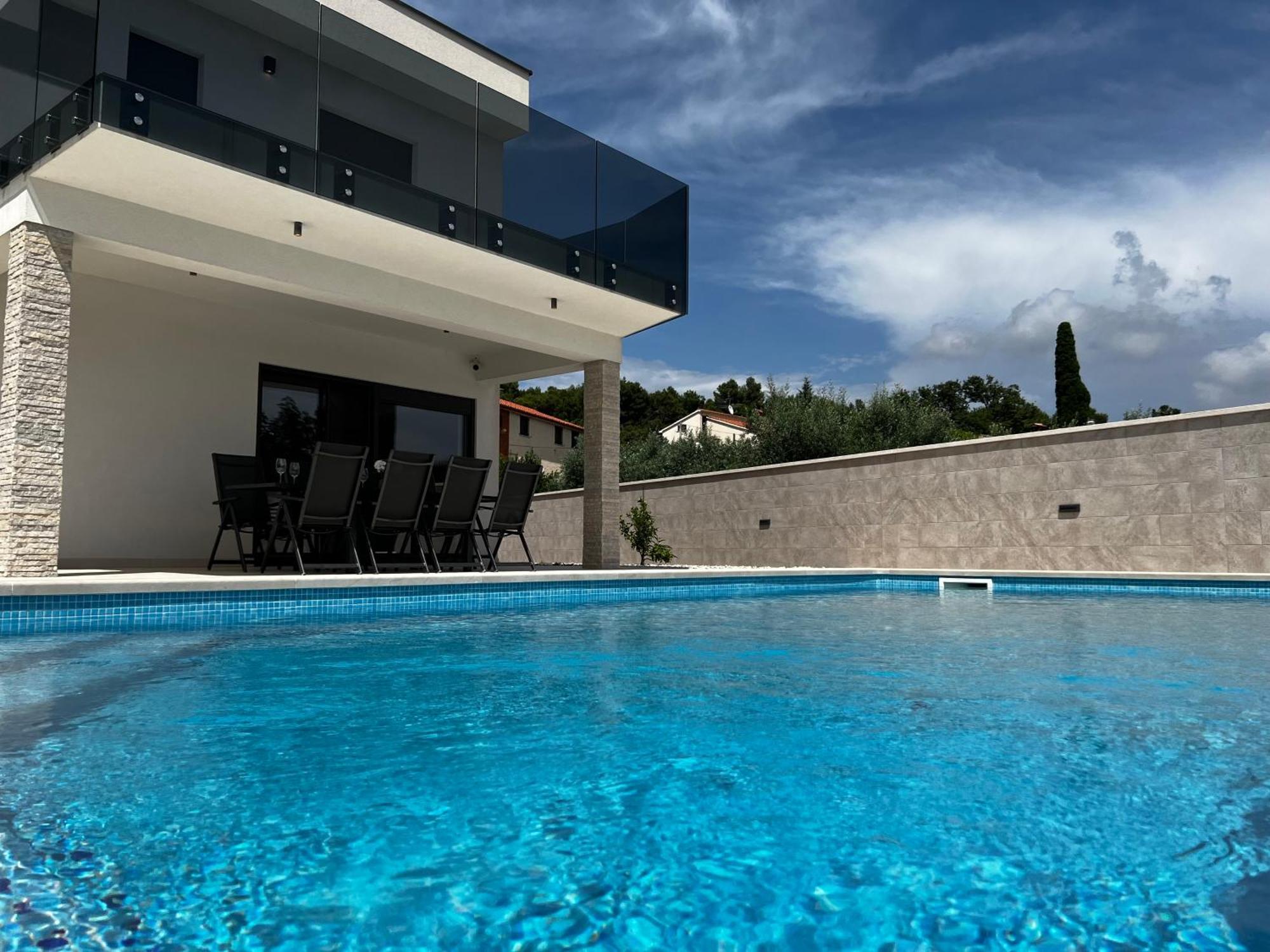 Villa Mare - Modern Villa With Swimming Pool And Jacuzzi Πούλα Εξωτερικό φωτογραφία